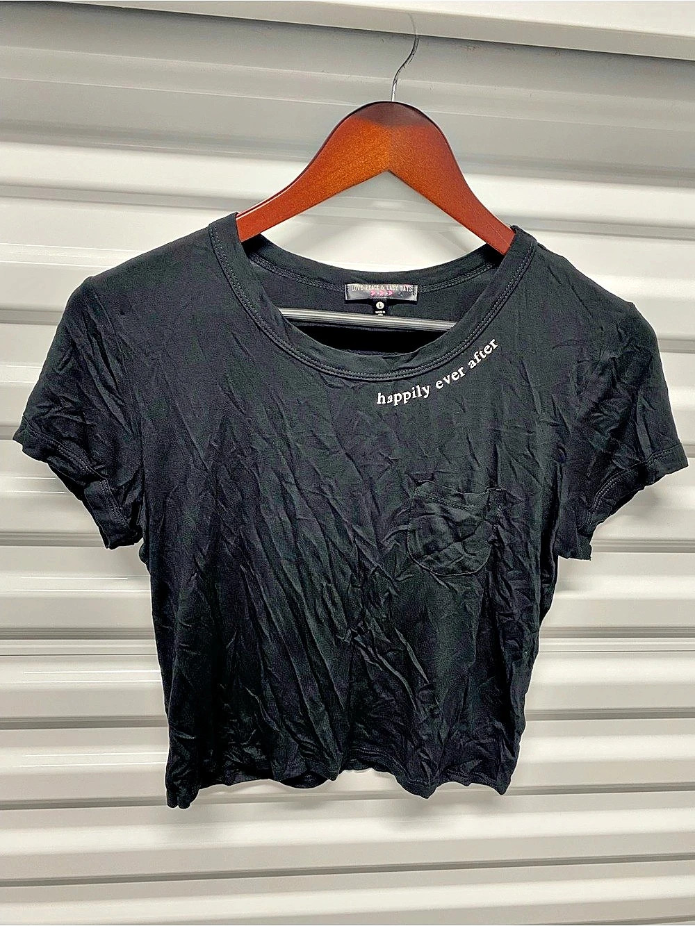Love Peace & Lazy Days Short Sleeve Top in Black Size Large